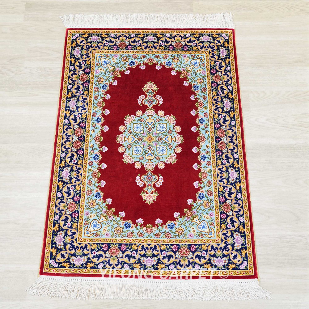 Iranian Silk Rug Size: 2 x 3 meter, 7 x 10 feet شجاد حرير ايراني مقاس: 2x3  متر