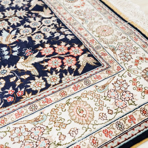 how to clean a silk carpet at home